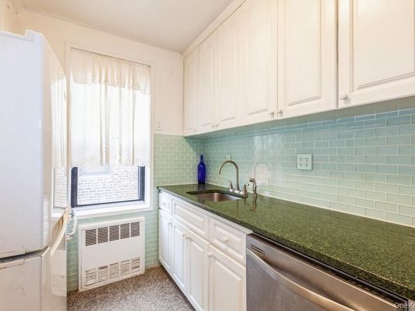 80-35 Springfield Boulevard E6, Bayside NY 11364