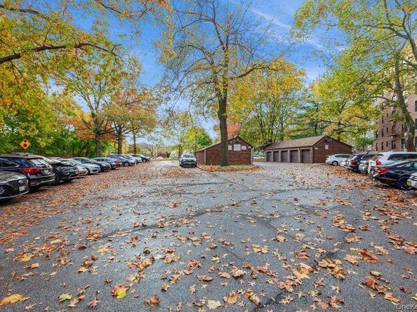 80-35 Springfield Boulevard E6, Bayside NY 11364