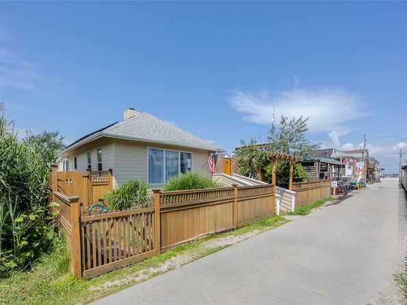 485 Bayberry Walk, Ocean Beach NY 11770