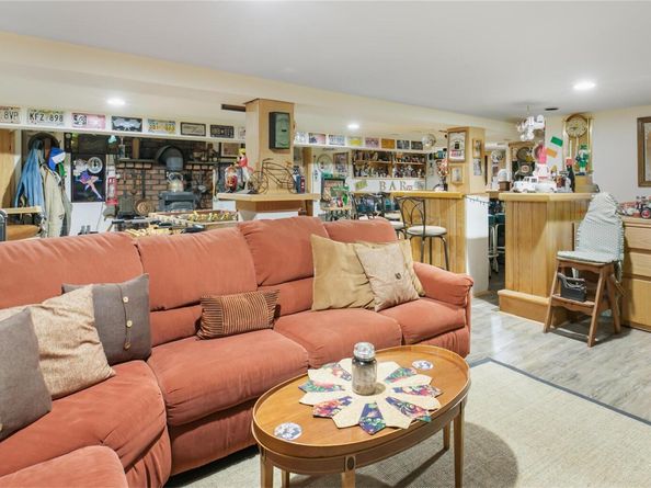 22 3rd Avenue, Central Islip NY 11722