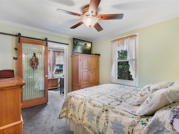 22 3rd Avenue, Central Islip NY 11722