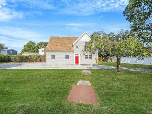26 Bokel Road, Ronkonkoma NY 11779