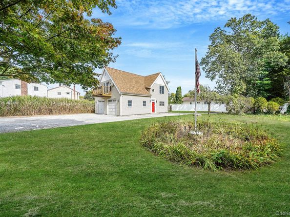 26 Bokel Road, Ronkonkoma NY 11779