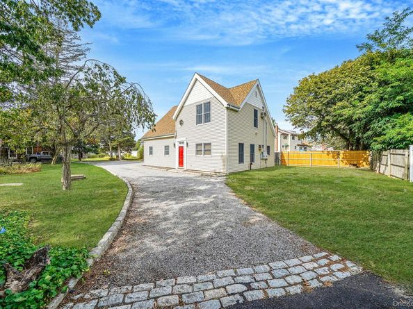 26 Bokel Road, Ronkonkoma NY 11779