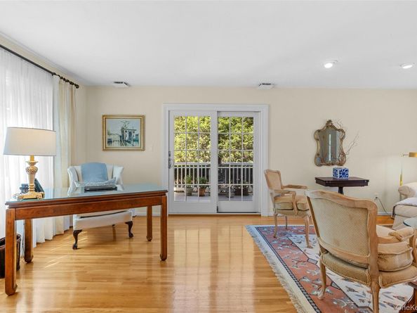 21 View Road, Setauket NY 11733