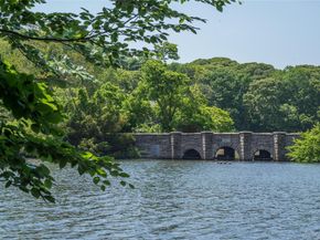 21 View Road, Setauket NY 11733