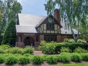 21 View Road, Setauket NY 11733