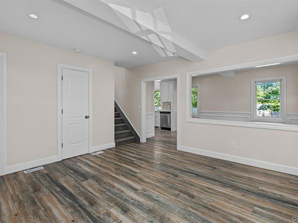 16 Ozone Road, Rocky Point NY 11778