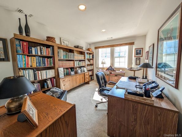 139 Erin Lane, East Setauket NY 11733