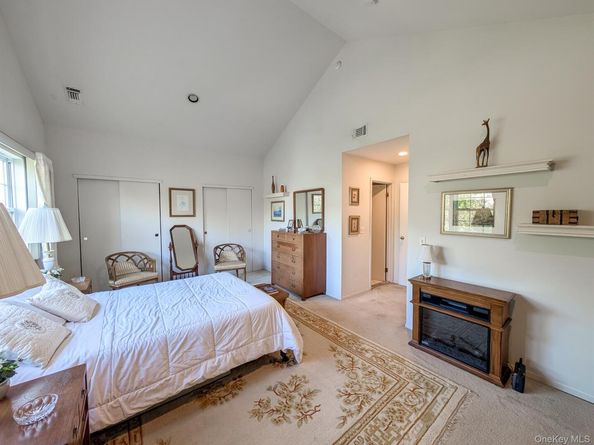 139 Erin Lane, East Setauket NY 11733