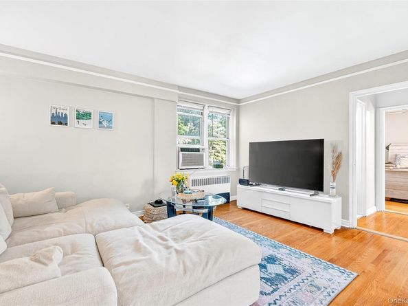 821 Bronx River Road 5J, Bronxville NY 10708