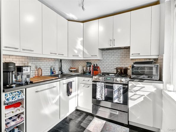 821 Bronx River Road 5J, Bronxville NY 10708