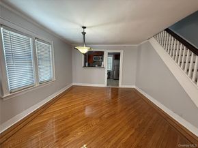 94-72 199th St, Hollis NY 11423