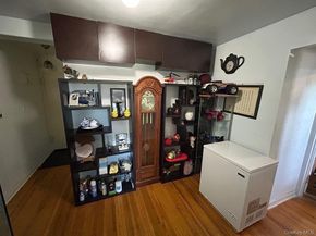 213-01 75 Avenue 4D, Bayside NY 11364