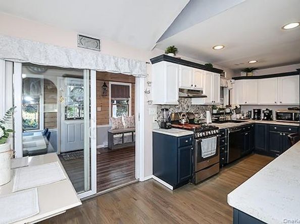 97 Indian Head Road, Kings Park NY 11754