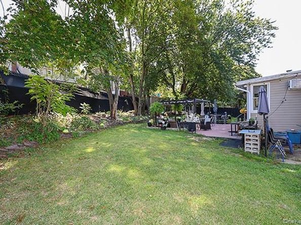 97 Indian Head Road, Kings Park NY 11754