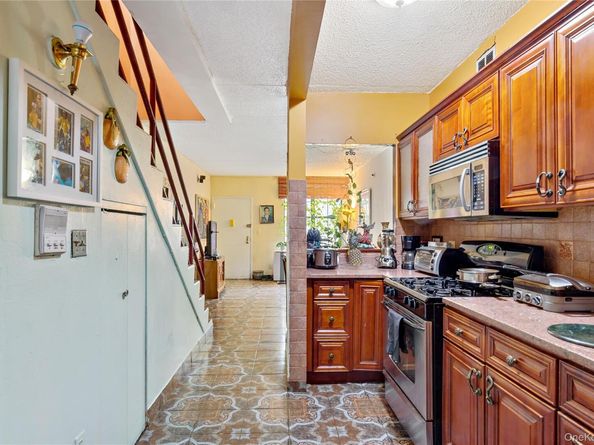 745 St Anns Avenue C, Bronx NY 10456