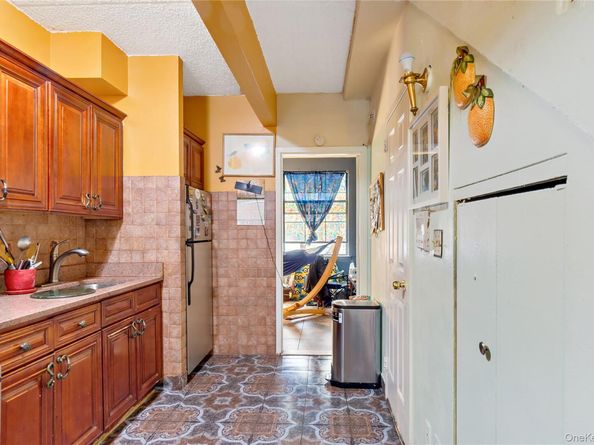 745 St Anns Avenue C, Bronx NY 10456