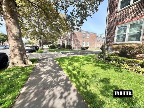 1805 E 53rd Street 3D, Brooklyn NY 11234