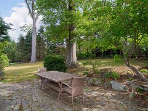 27 Hawthorne Way, Hartsdale NY 10530