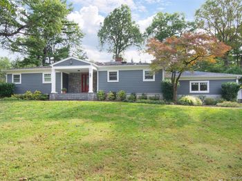 27 Hawthorne Way