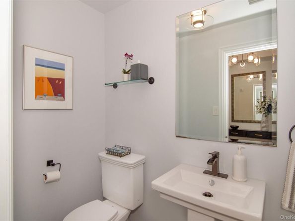 27 Hawthorne Way, Hartsdale NY 10530