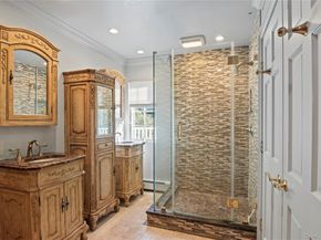 3 Hickory Lane, Glen Cove NY 11542