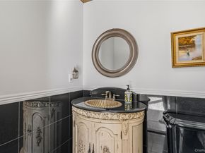 3 Hickory Lane, Glen Cove NY 11542