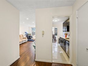 18-40 211th Street 4E, Bayside NY 11360