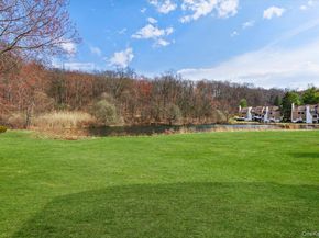 88 Farm Lake Crescent Road, Chappaqua NY 10514