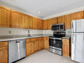 88 Farm Lake Crescent Road, Chappaqua NY 10514