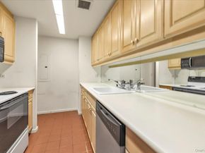 100 Hilton Avenue M3, Garden City NY 11530
