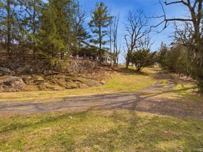 27 Allapartus Circle, Ossining NY 10562