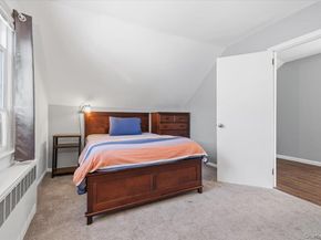 11 Glenwood Road, Glen Head NY 11545