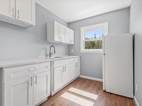 11 Glenwood Road, Glen Head NY 11545