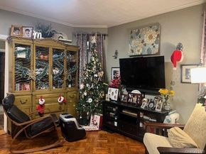 8667 108th Street, Richmond Hill North NY 11418