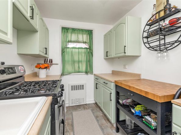 13111 Kew Gardens Road 2F, Kew Gardens NY 11418