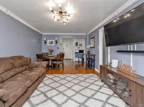 13111 Kew Gardens Road 2F, Kew Gardens NY 11418