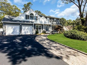 7 Whitespruce Lane