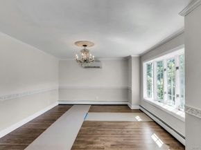 7 Whitespruce Lane, Hauppauge NY 11788