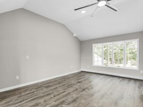 7 Whitespruce Lane, Hauppauge NY 11788