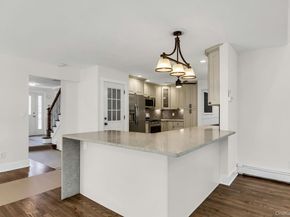 7 Whitespruce Lane, Hauppauge NY 11788