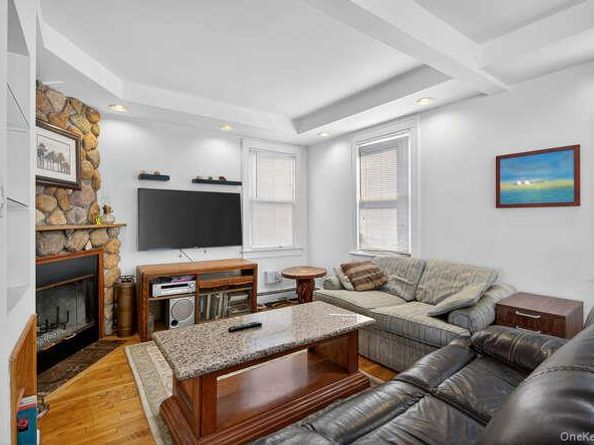 84-50 266th Street, Floral Park NY 11001