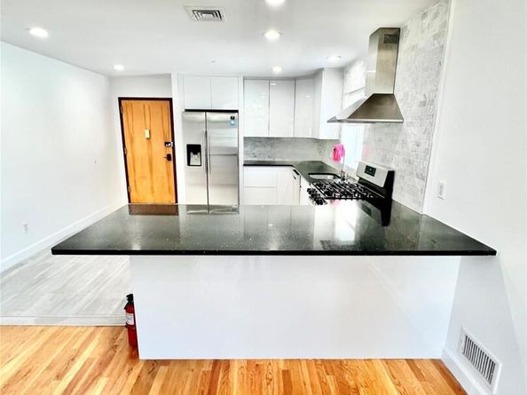 4228 214th Place 2A, Bayside NY 11361