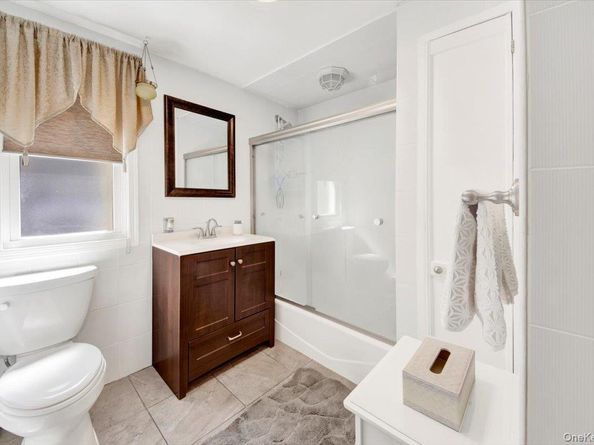 656 Wilcox Avenue, Bronx NY 10465