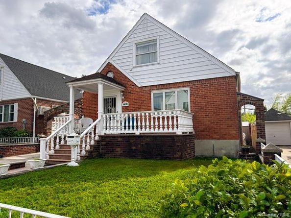 48-22 195th Street, Fresh Meadows NY 11365