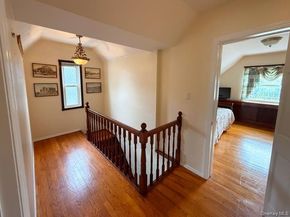 48-22 195th Street, Fresh Meadows NY 11365