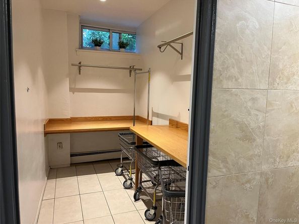 42-30 Douglaston Parkway 2P, Douglaston NY 11363