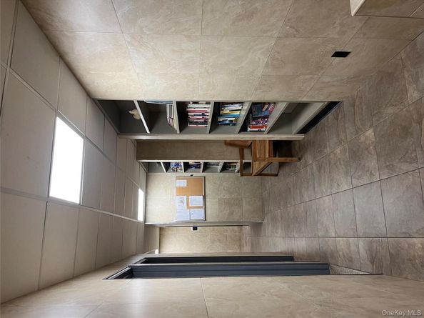 42-30 Douglaston Parkway 2P, Douglaston NY 11363