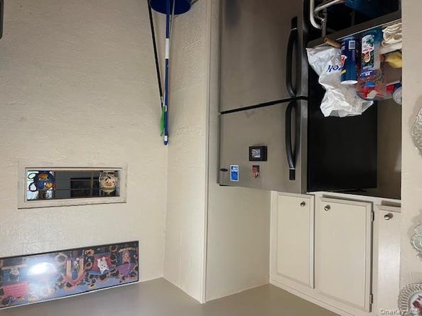 42-30 Douglaston Parkway 2P, Douglaston NY 11363